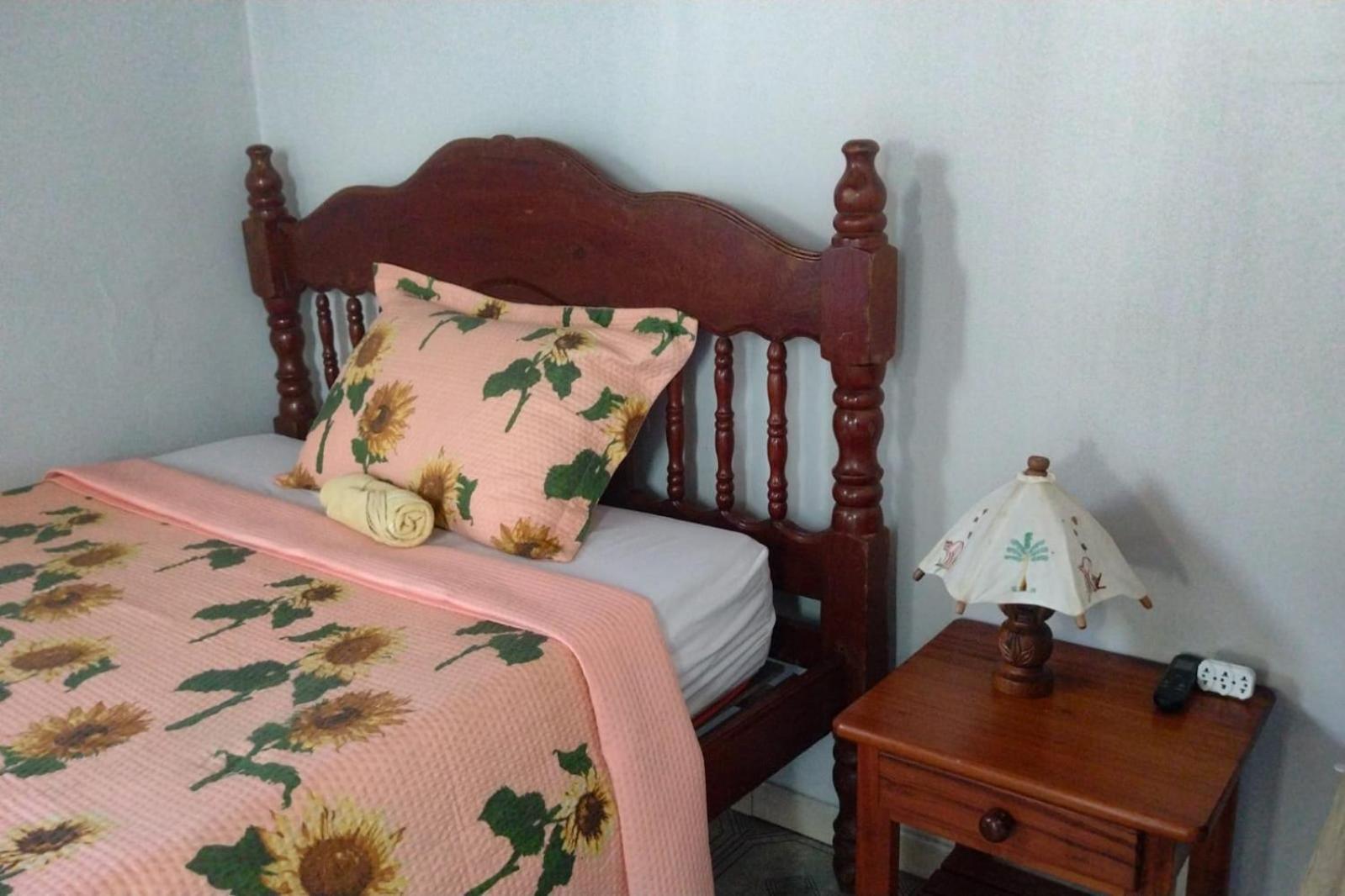 בלם Hostel Residence Girassol מראה חיצוני תמונה