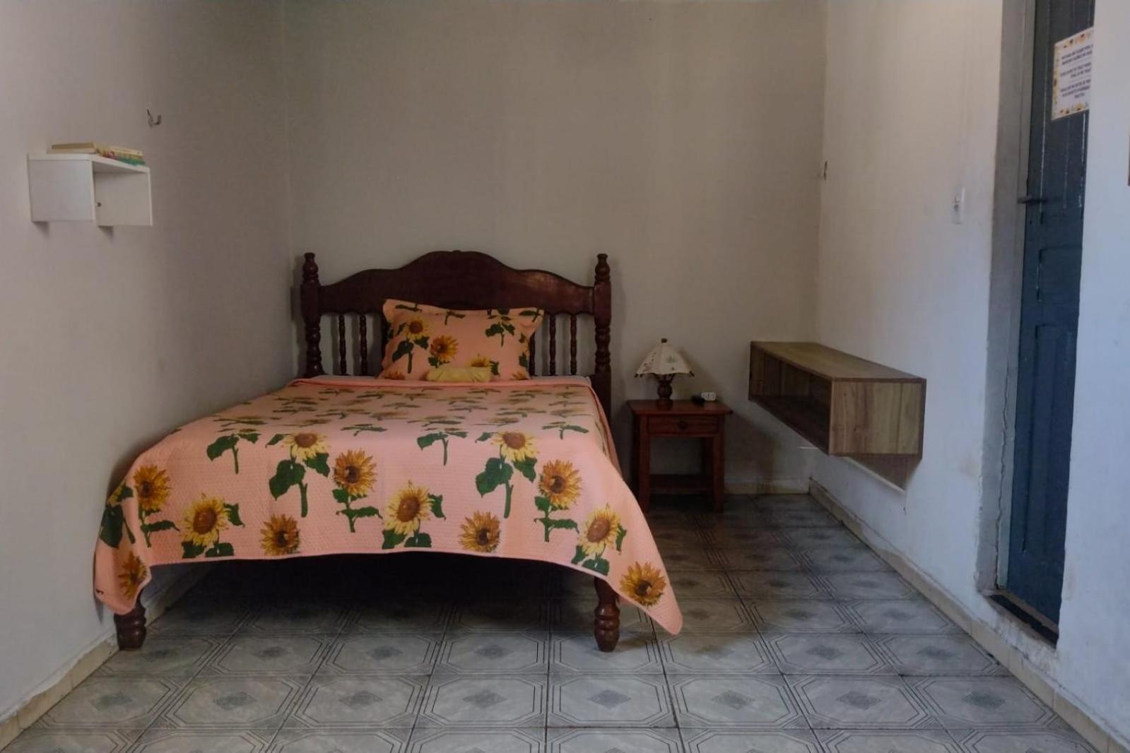 בלם Hostel Residence Girassol מראה חיצוני תמונה